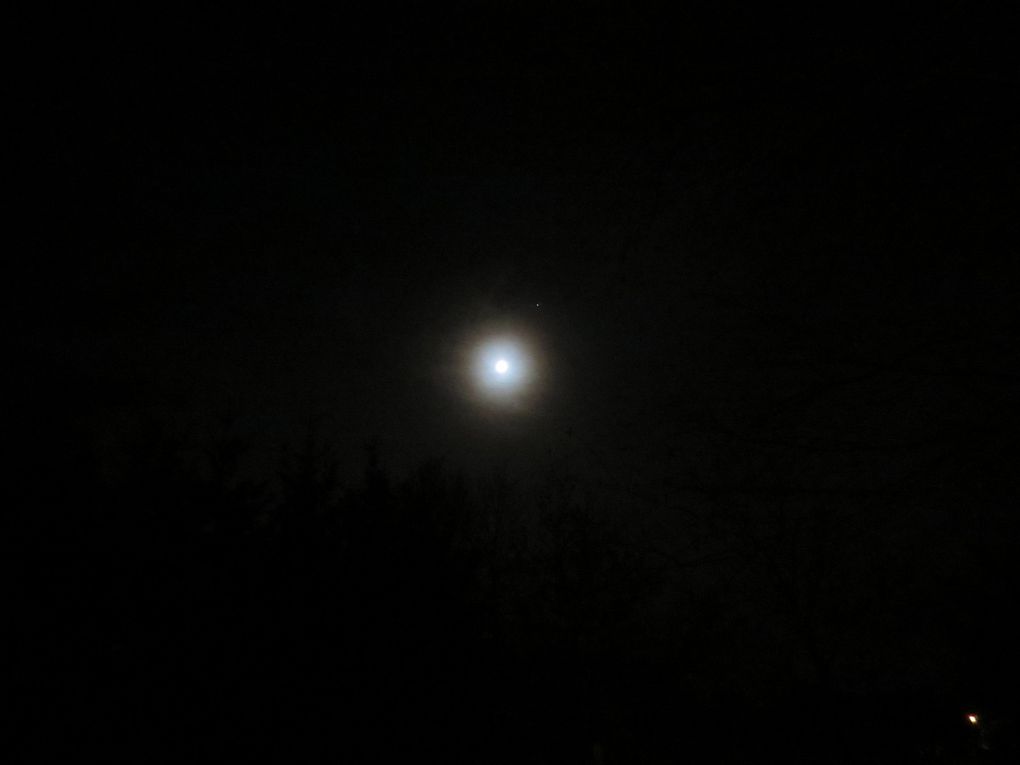 Que la lune est belle ce soir !