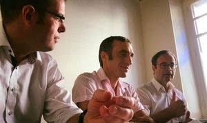 VOTEZ DIMANCHE 3 SEPTEMBRE, ARNAUD VIALA et SEBASTIEN DAVID, législatives,candidats de la droite élargie