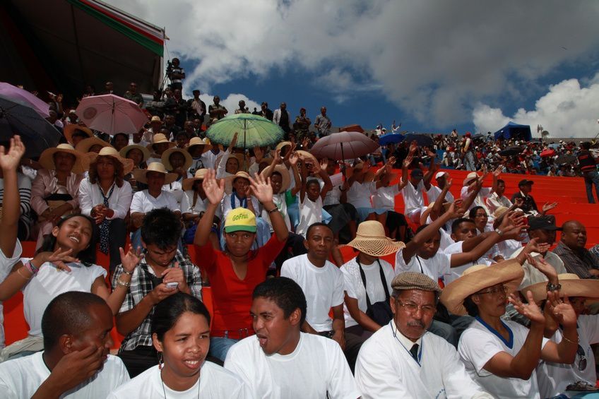 Dans le cadre du IIè anniversaire de la IVèRépublique, le couple présidentiel, Andry et Mialy Rajoelina, a inauguré le «Coliseum de Madagascar» sis à Antsonjombe. 4è partie. Photos: Harilala Randrianarison