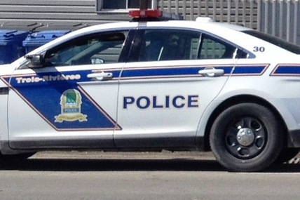 La police de Trois-Rivières frappe et perquisitionne