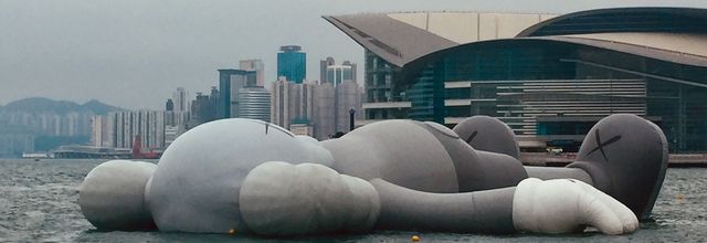 Kaws: Holiday
