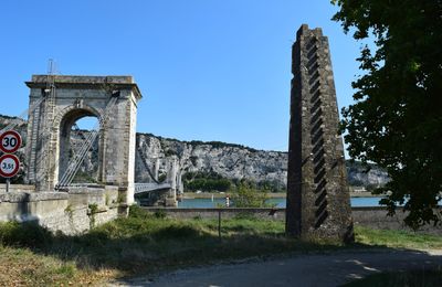 La Colonne du Bac à Traille de Viviers (Ardèche 07220)