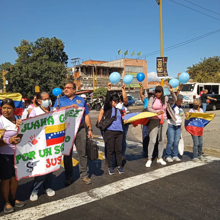 Educadores y representantes de otros sectores públicos mantuvieron presencia en las calles de Carabobo este 30 de enero