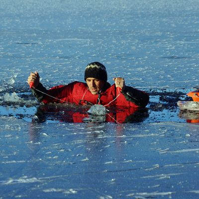 Passage dans l'eau gelée !