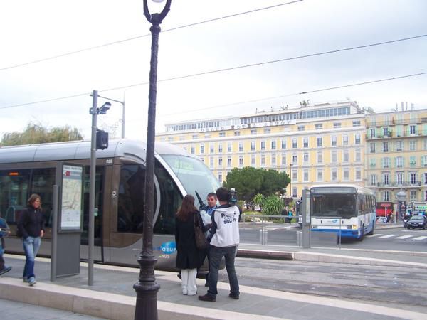 le tram la place Masséna    la Prom