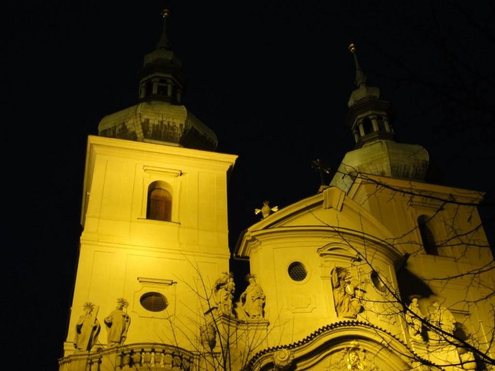 Vues de Prague, au crépuscule, de nuit...