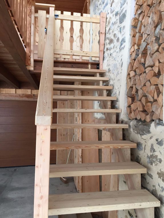 Escalier extérieur sur mesure dans maison ancienne