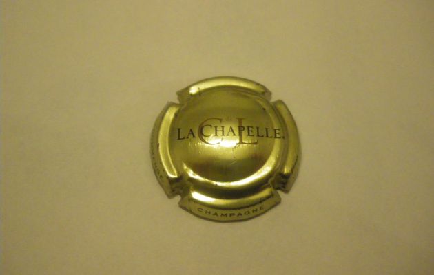 BELLE CAPSULE CHAMPAGNE CL LA CHAPELLE NEWS 1.50€