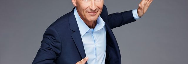 Chacun son tour frôle son record. TPMP devant C à vous. C'est Canteloup en forme, le 12/10/21