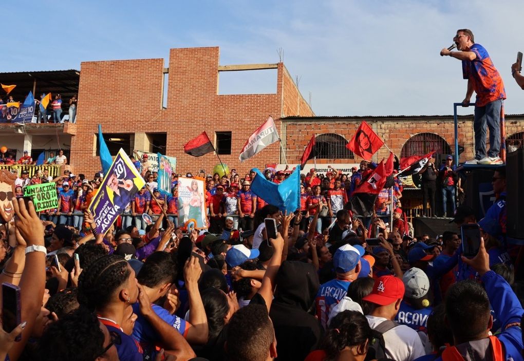 Lacava realizó cierre de campaña a la reelección para la Gobernación de Carabobo al sur de Valencia