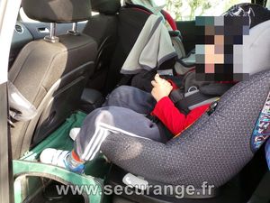 Test Du Bebe Confort Axissfix Et Axissfix Plus I Size Securange Le Blog