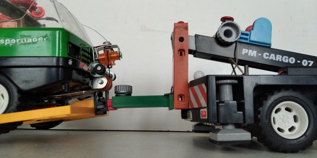 Playmobil Heavy Truck Crane Rotator