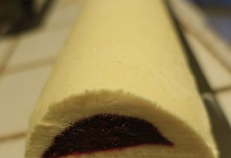 Bûche à la vanille insert aux fruits rouges