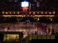 Echauffement, les "referees", derniers étirements pour le gardien russe et c'est parti pour le 1ier match!