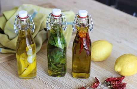 Recette : Les huiles aromatisées maison 