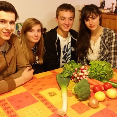 Mathilde: Let's have a look at vegetables... 
