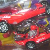 CHERRY BOMB TOM DANIEL IRON LEGENDS TOY ZONE 1/43 - car-collector.net