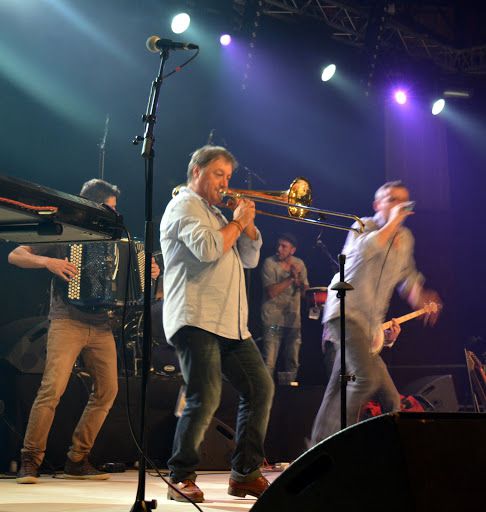 Stéphane et David , Bonjour
J' ai passé à vos côtés 48h de plaisir et bonheur musicaux !
Merci à  vous...