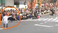 Un coureur se trompe de route peu avant l'arrivée au marathon du Japon