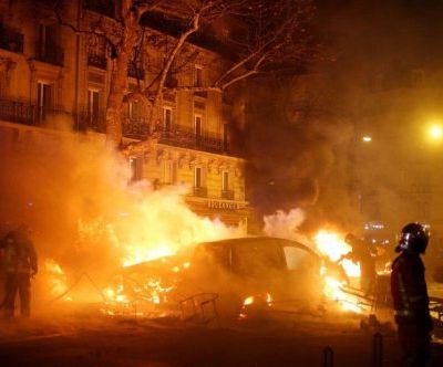 Le fiasco du Brexit et les émeutes françaises sont les symptômes de l’accélération en Europe de la crise du système terrestre.