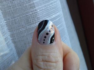 Nail art vagues