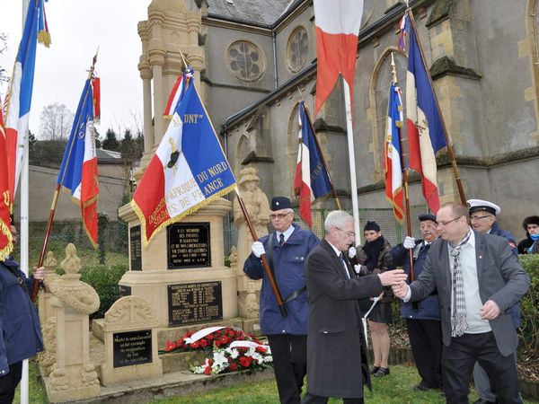 Un nouveau drapeau pour l'U.N.C. d'Algrange en 2015