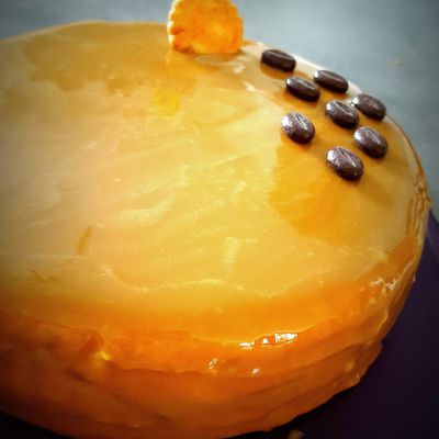 Entremet pomme caramel sur sablé breton