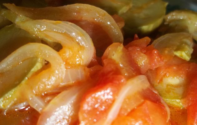 Poêlée de courgettes à la tomate