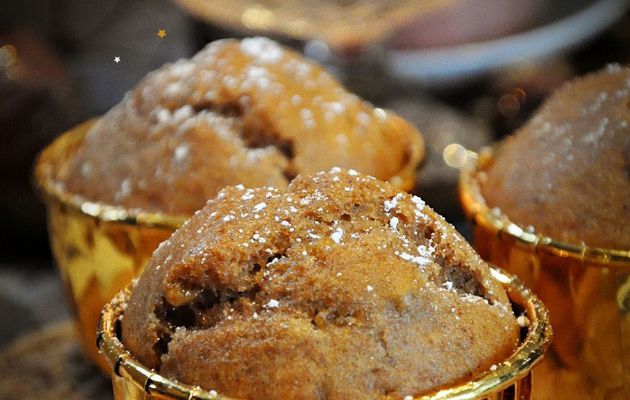 Petits pains d'épices à la marmelade d'oranges et raisins secs moelleux