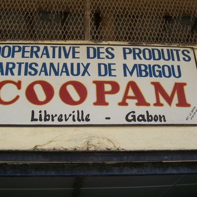 Coopérative statues