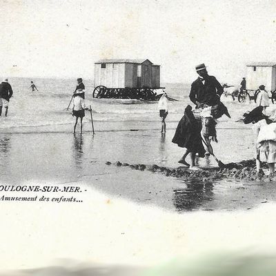 Cartes anciennes imprimables -  Boulogne-sur-Mer - Pas de Calais - L'amusement des enfants - 1908