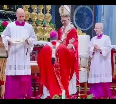 Monseñor Jesús González de Zárate Salas recibió el Palio Arzobispal en el Vaticano (+Video)
