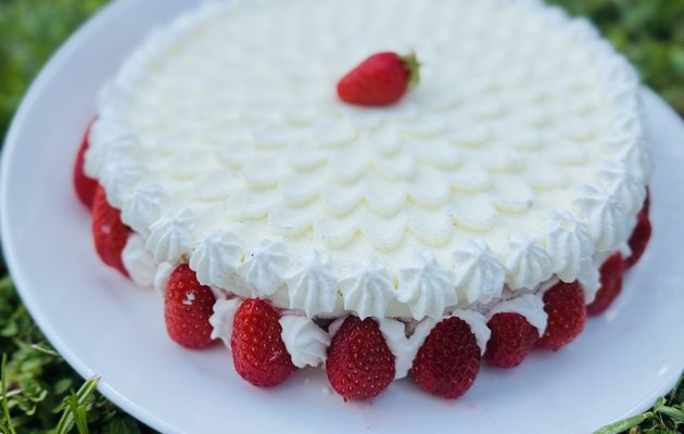 VACHERIN GLACÉ VANILLE FRAISE
