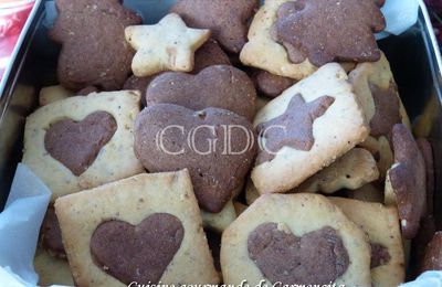 Biscuits de Noël chocolat noisettes et cannelle