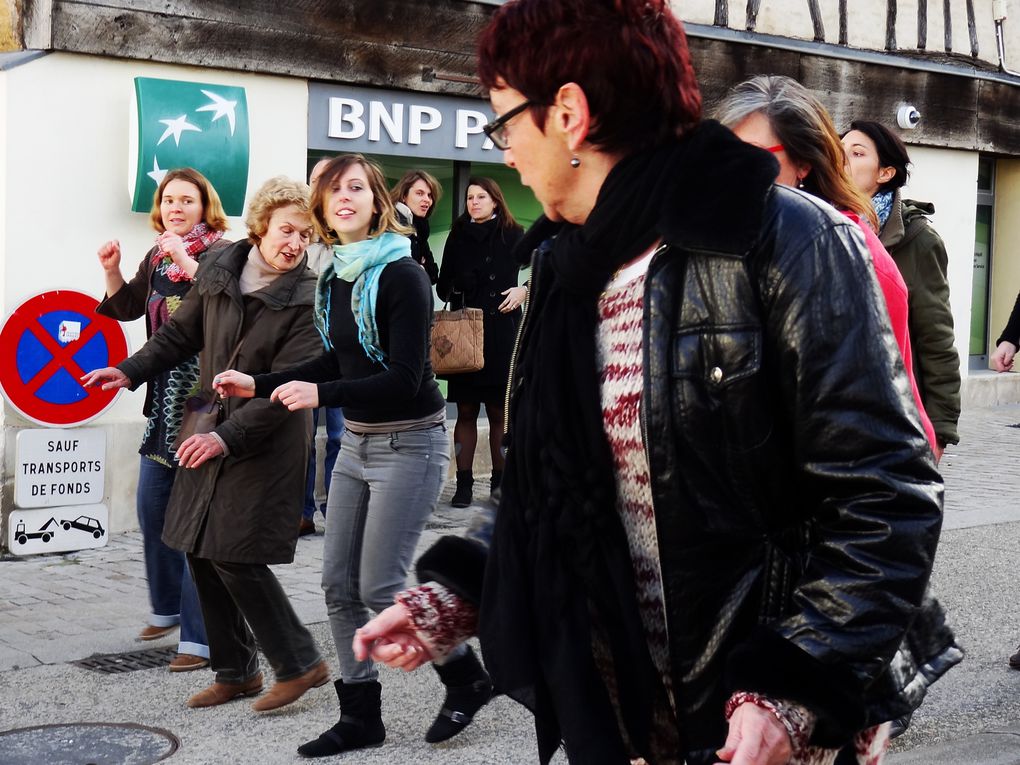 Photos sur le vif de Cathy Barbeau. Prim'A Corps avec BATUCA NIORT!