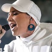 L'ex-rappeuse Diam's ouvre une agence de voyages