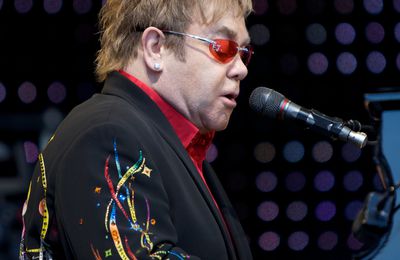 Elton John devient officiellement un EGOT après avoir remporté un Emmy