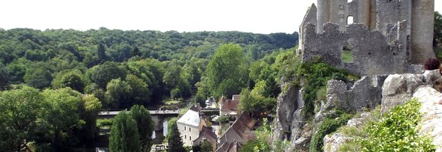 Entre Touraine et Poitou, Angles sur l'Anglin, un "plus beau village de France" (86)