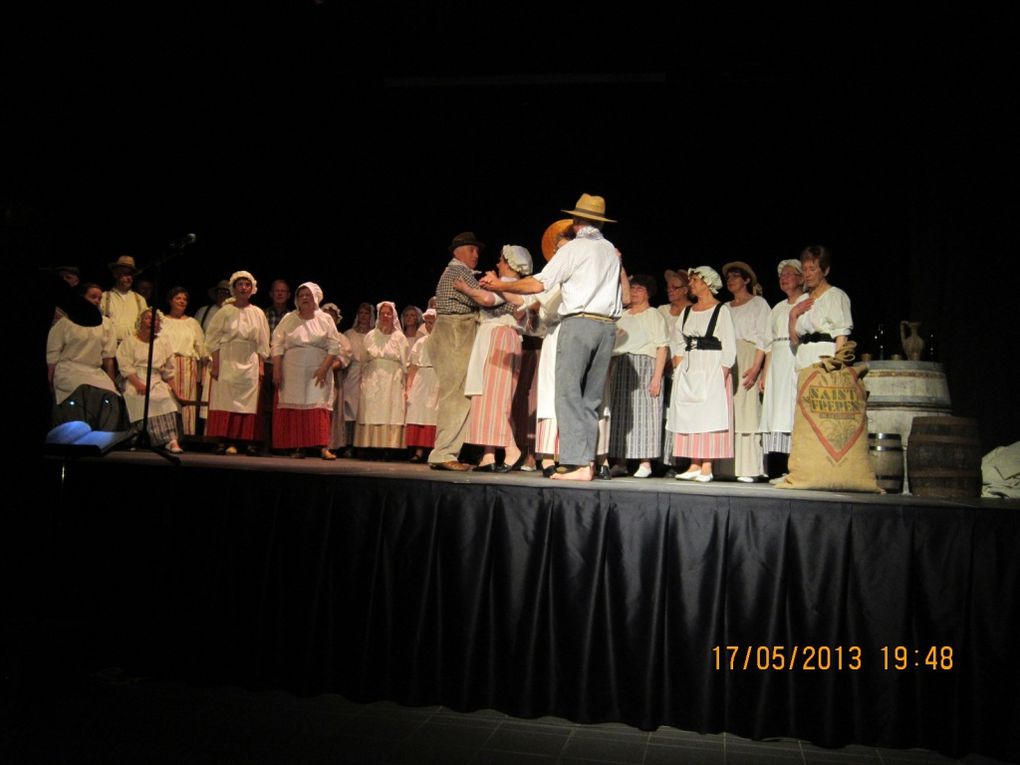 17 mai 2013 - La CANTILENE remet çà ! Dans la nouvelle salle de Rethel, "L'ATMOSPHERE" , avec le concours des services de la ville, des opérettes à grand spectacle pour le plaisir de 350 spectateurs.