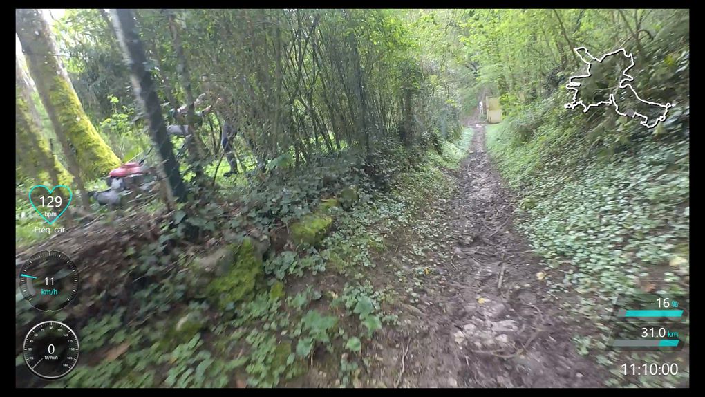 Retour au VTT pour la préparation au Roc D'Ardenne, 45Km D+620m, avec Patrice et Chris. Beau temps mais terrain très gras.