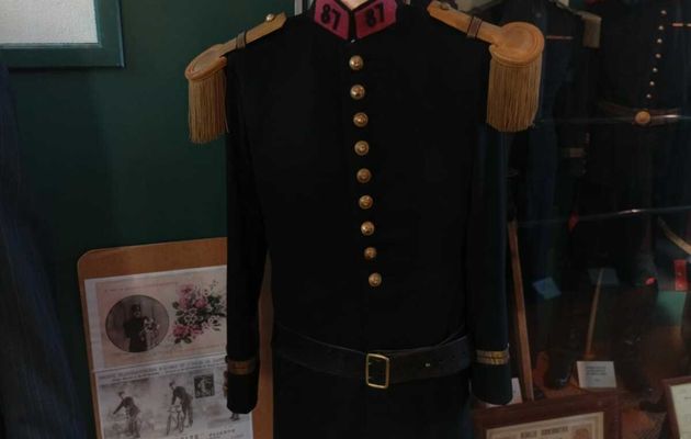 Uniformologie militaire