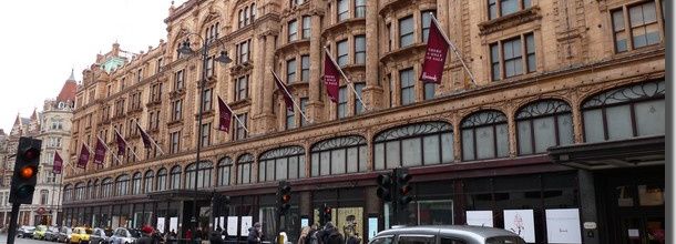 London; au 87-135 Brompton Rd,SW1
