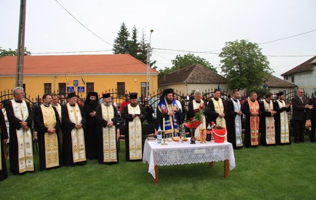 Dezvelirea bustului, omului de cultura, dascal si preot greco-catolic, Petre Cupcea