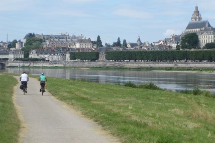 Loire à vélo (rive sud) vers la "Guinguette" de Blois - oups