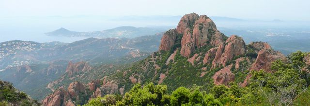 Le Var : le massif de l'Esterel, les balcons du cap Roux - Mai 2009 ...