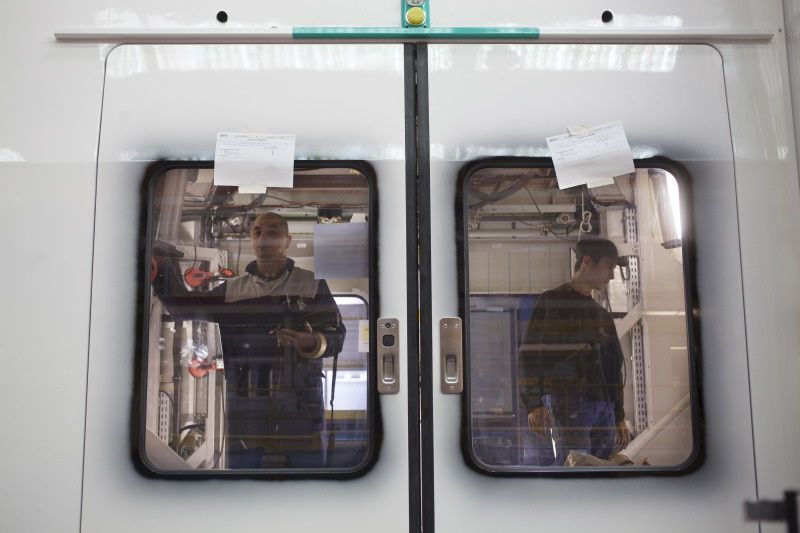 Une immersion dans l'usine Bombardier, près de Valenciennes, fabrication de trains AGC et Francilien tout à la main...