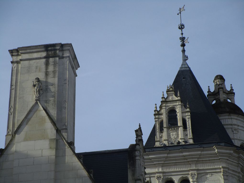 LA RUE LENEPVEU A ANGERS  DANS LES ANNEES 40