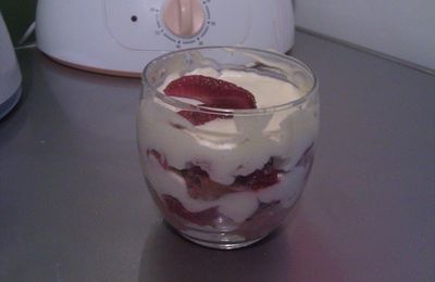 Tiramisu aux fraises de Manzelo