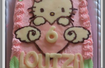 Le gâteau "Hello Kitty"