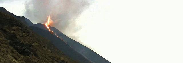 Activity of Stromboli and Cumbre Vieja.